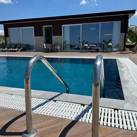 luxury villa swimming pool Gjiri Lalzit Resort