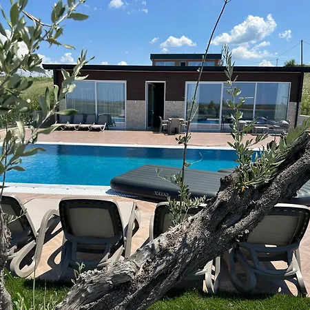 Top Villas Durres Курортный комплекс