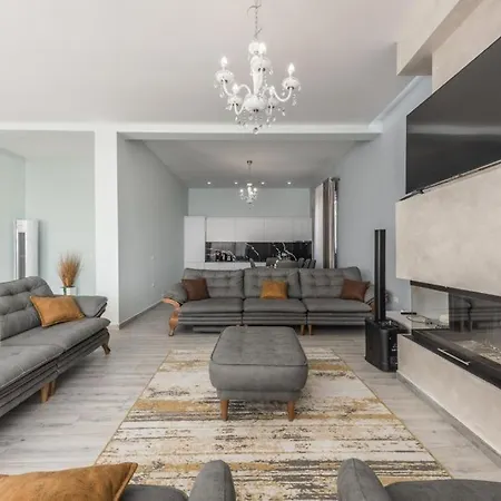 Top Villas Durres ドゥラス