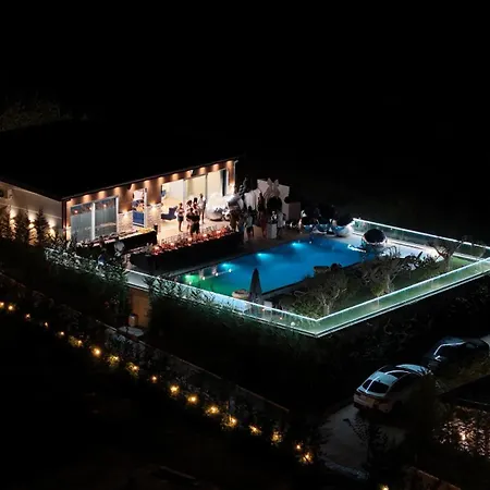 Top Villas Durres リゾート