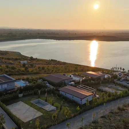 リゾート Top Villas Durres *