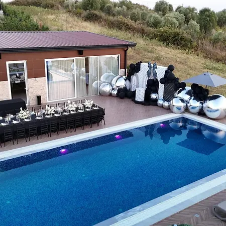 Top Villas Durres * דורס