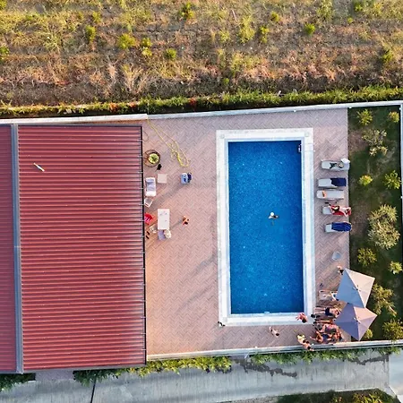 Top Villas Durres אתר נופש