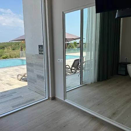 Top Villas Durres * Durrës