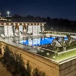 luxury villa swimming pool Gjiri Lalzit Durrës