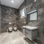 luxury villa swimming pool Gjiri Lalzit * Durrës