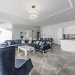 luxury villa swimming pool Gjiri Lalzit *