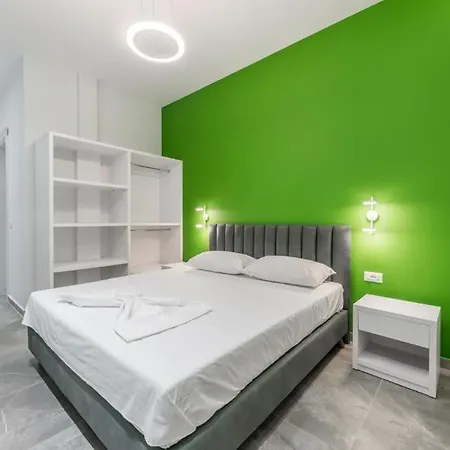 Top Villas Durres *