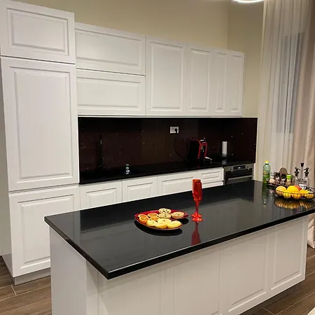 Top Villas Durres *