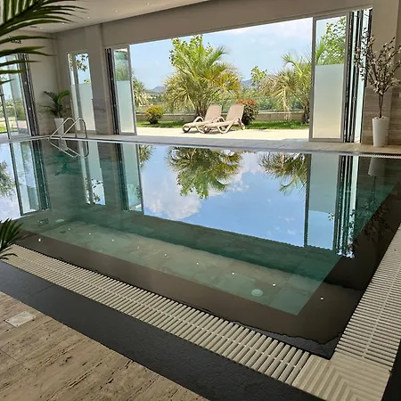 Luxury Swimming Pool Gjiri Lalzit *